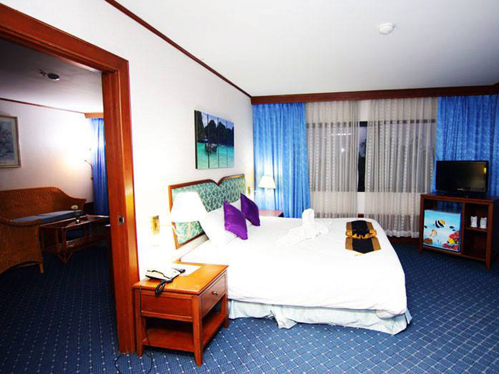 Wattana Park Hotel Trang Esterno foto